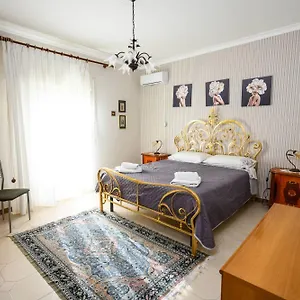 casa-vacanze-chiaro-di-luna.sicilyhotelsitaly.net/